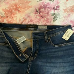 Aeropostale Jeans. NWT Size 14.